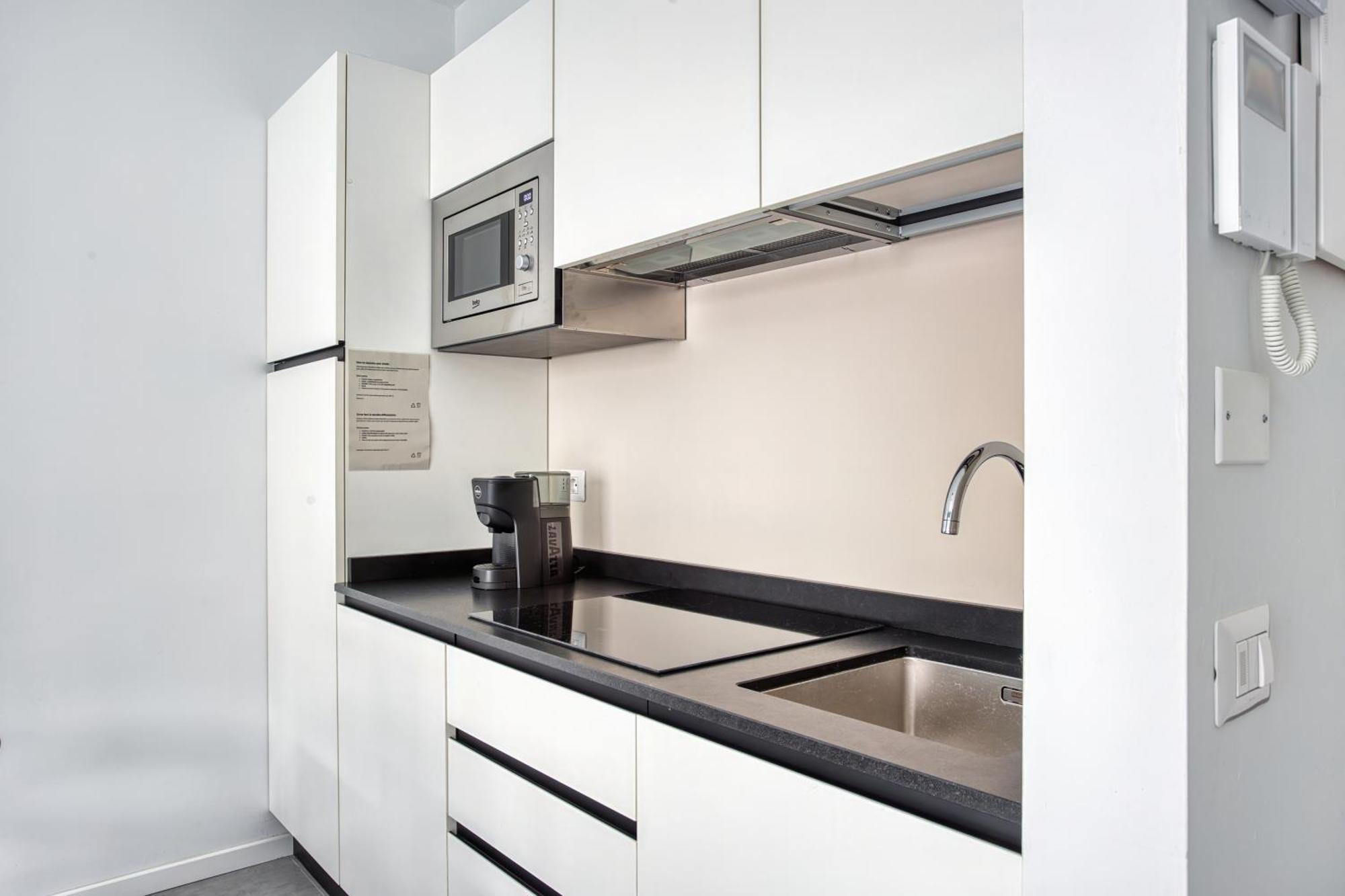Sleek City Abode In Maciachini Milán Exterior foto