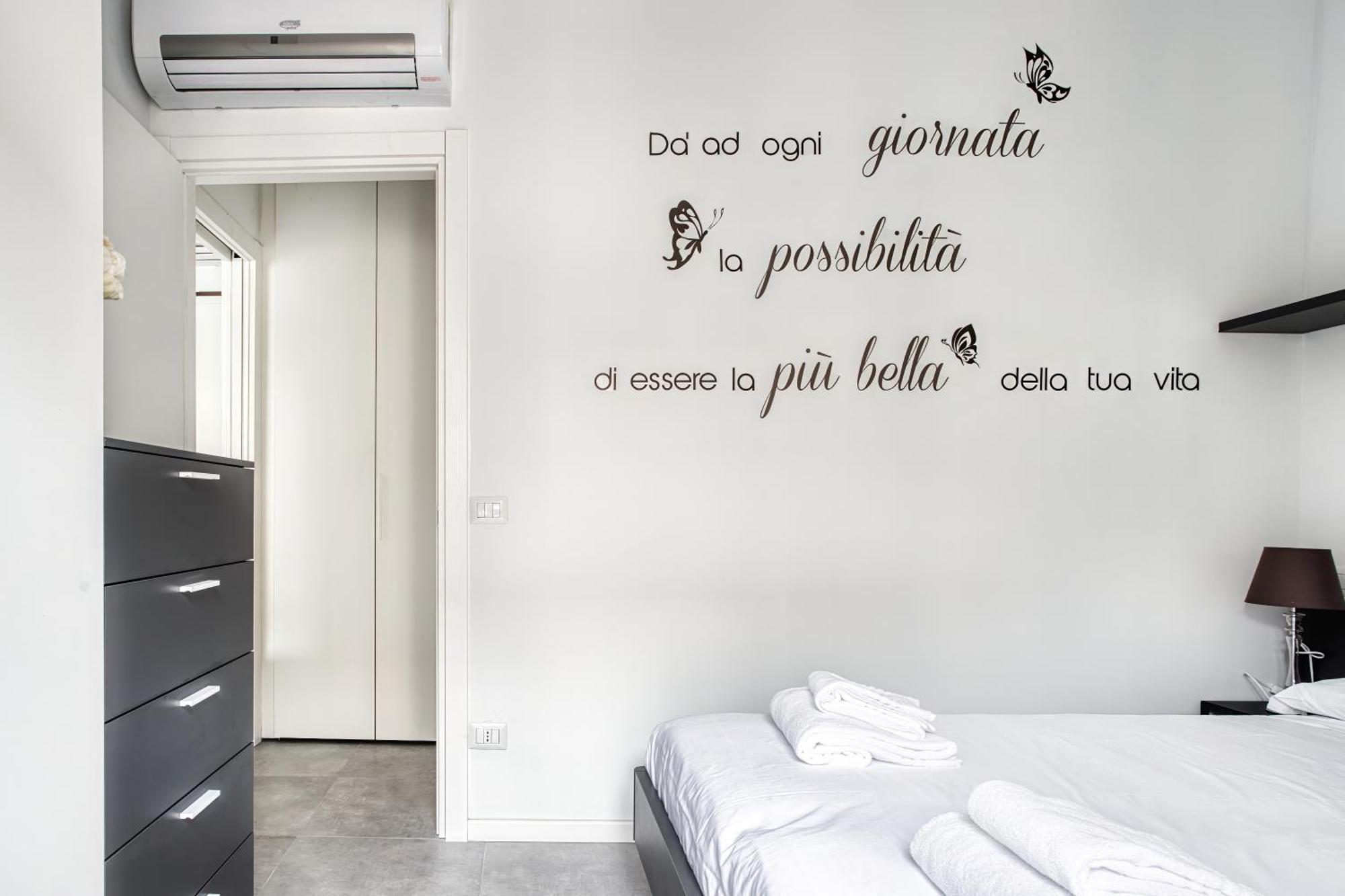 Sleek City Abode In Maciachini Milán Exterior foto