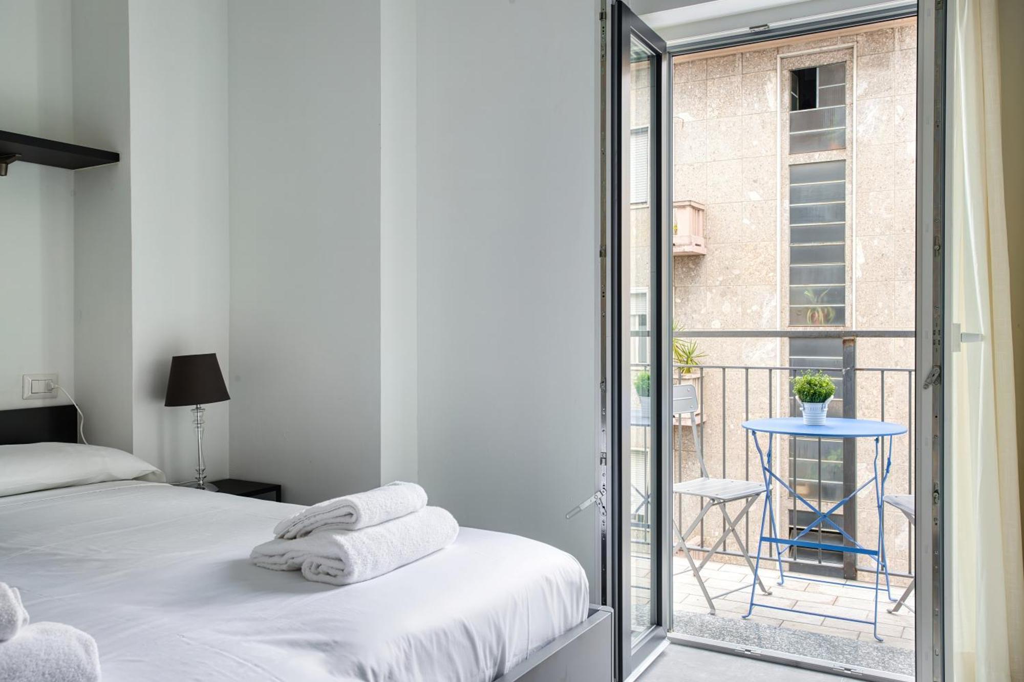 Sleek City Abode In Maciachini Milán Exterior foto